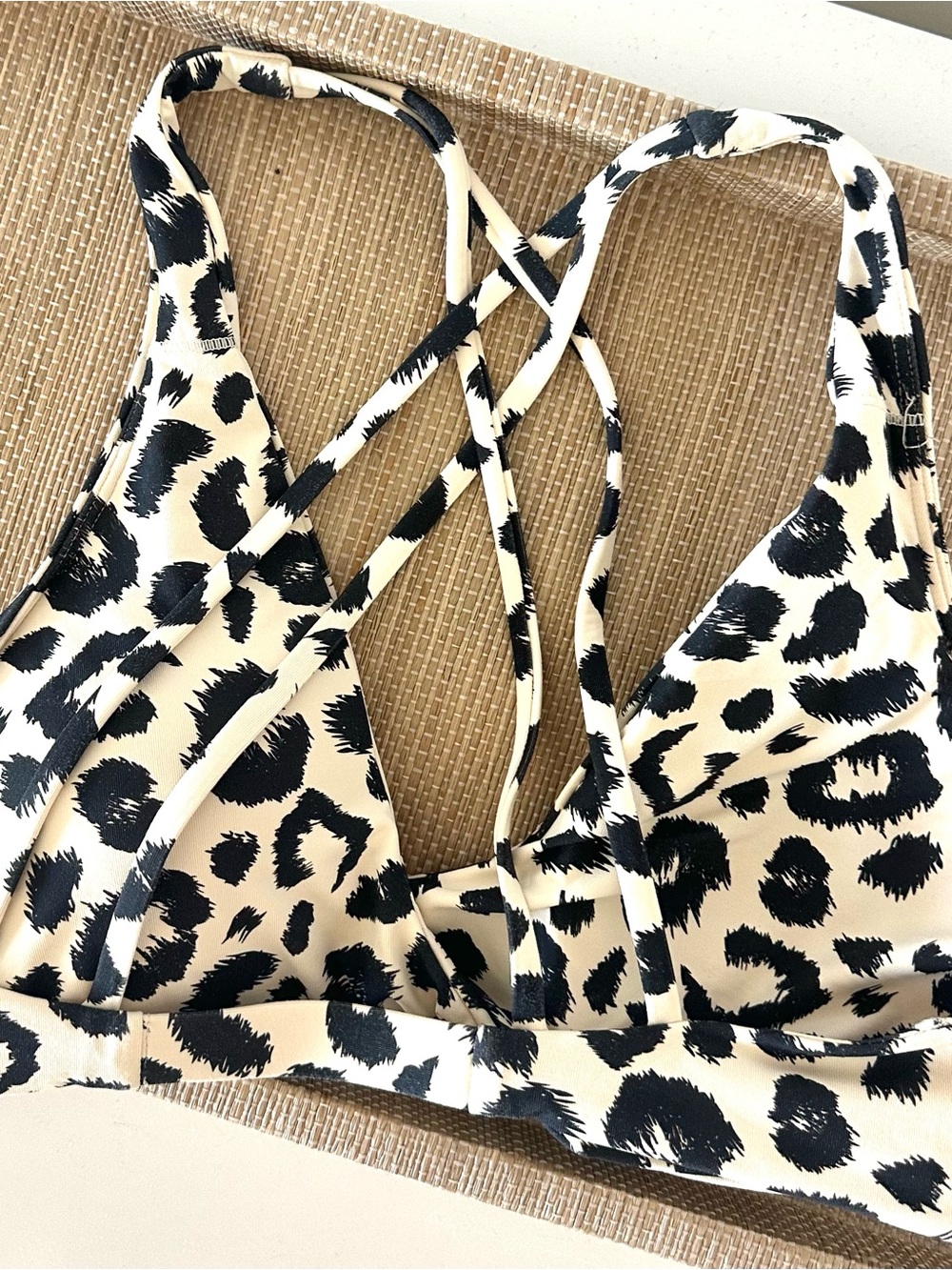 CRZ YOGA Leopard Print Twist Front Bikini Top NWOT - Picture 6 of 7